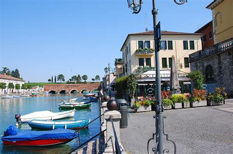 incontri peschiera del garda|Bakeca incontri a Peschiera del Garda centro città